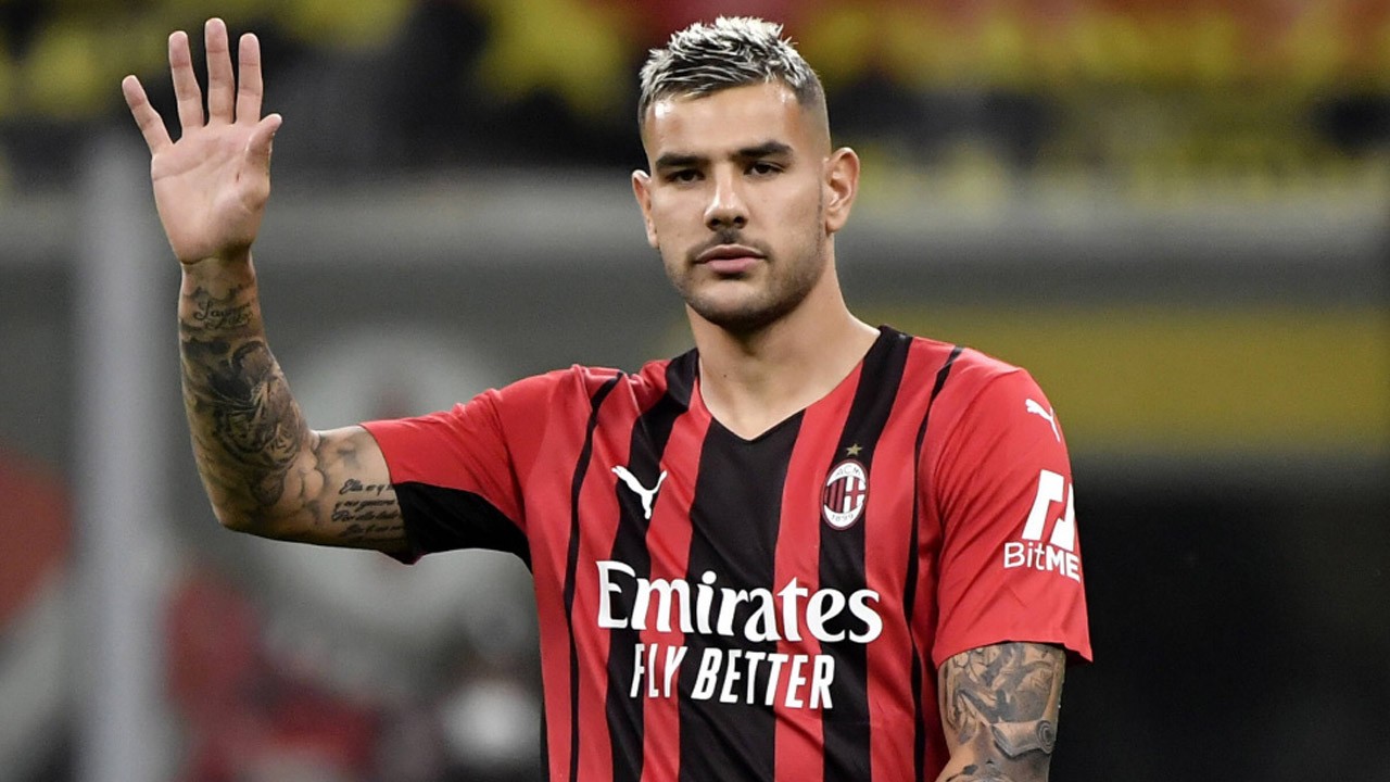 Manchester United Jajaki Kemungkinan Bajak Theo Hernandez dari AC Milan