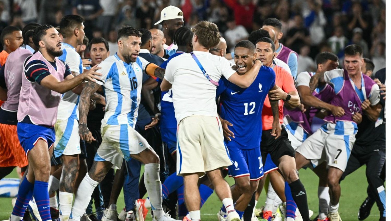 Olimpiade Paris 2024: Pemain Prancis dan Argentina Berkelahi usai Laga, Imbas Kasus Rasisme Enzo Fernandez?