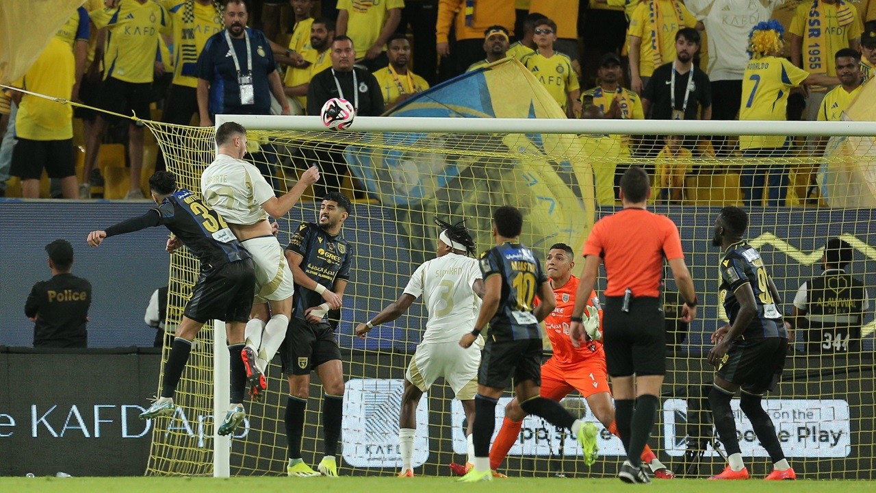 Hasil Al Nassr vs Al Taawoun di Kings Cup Arab Saudi - Cristiano Ronaldo Melempem, Keok 0-1