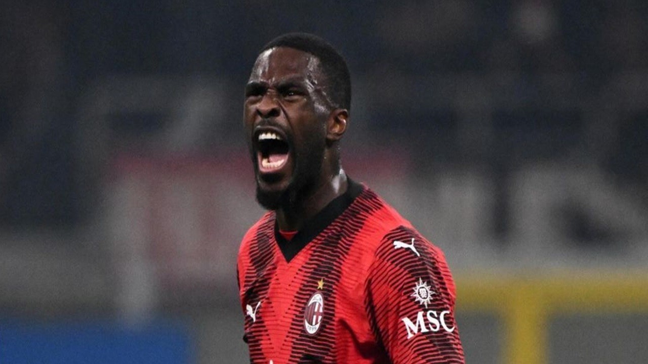 Juventus Pusing, Fikayo Tomori Putuskan Bertahan di AC Milan