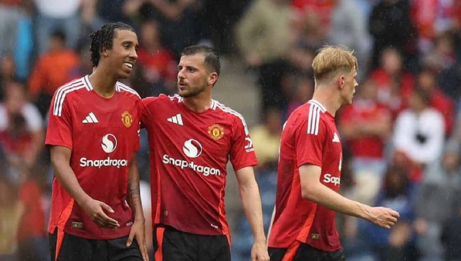 Rangers vs Manchester United: Duet Leny Yoro dan Jonny Evans Cetak Cleansheet Buat Setan Merah