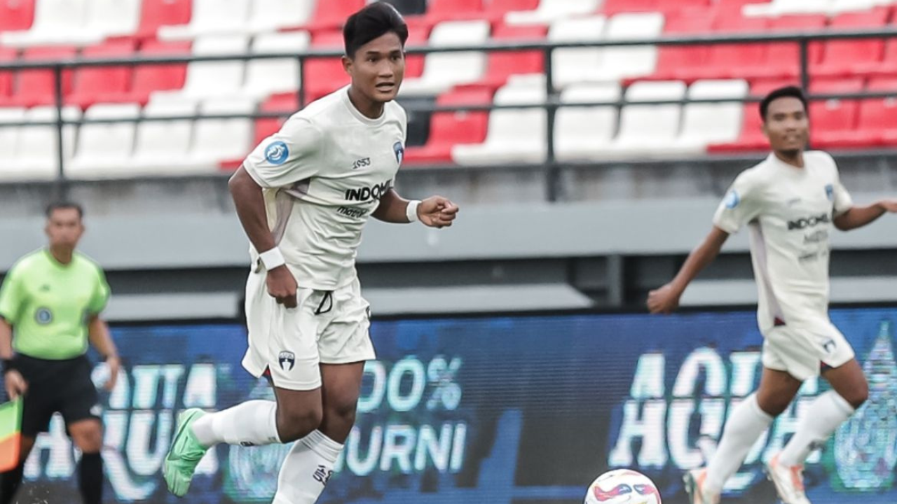 Klasemen Sementara Liga 1 2024/25 - Persita Meroket Ke Papan Atas Usai Tekuk PSBS Biak!