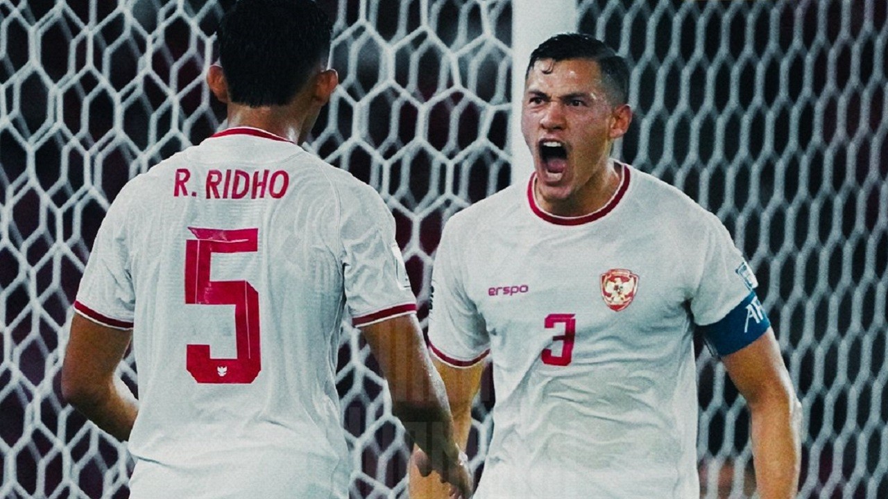 Prabowo Kembali Saksikan Laga Timnas Indonesia vs Arab Saudi Lewat Streaming
