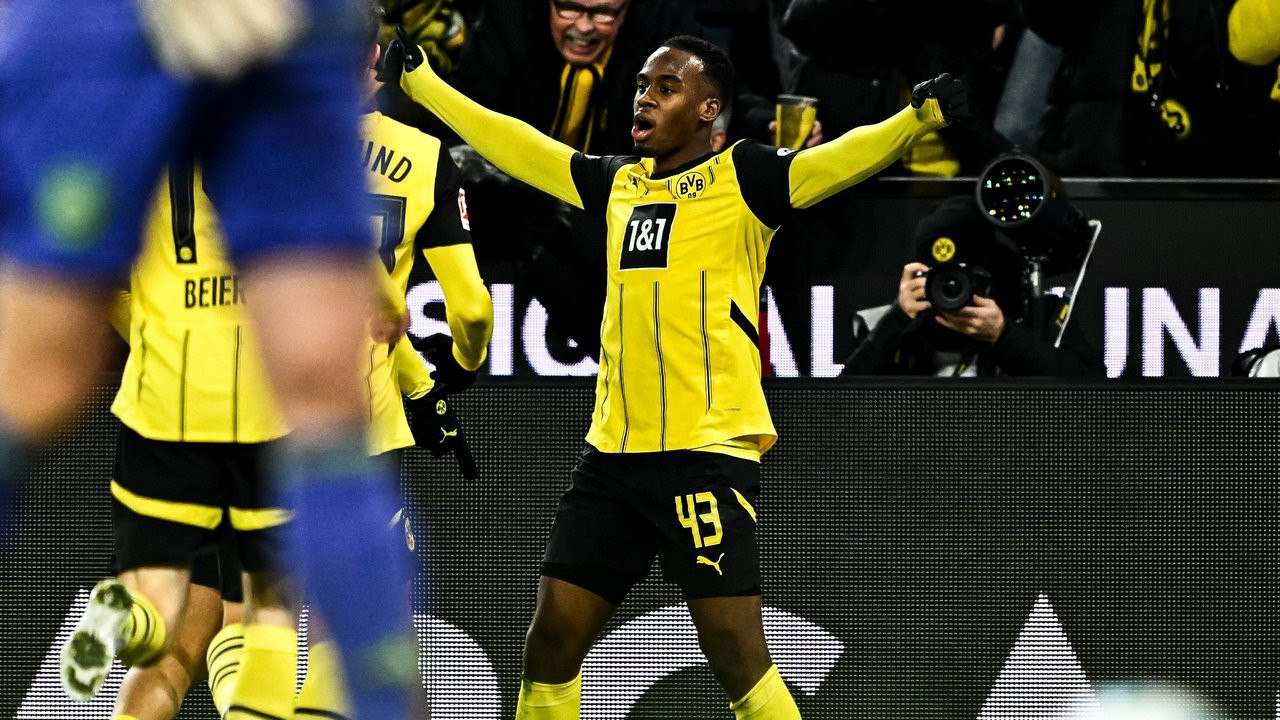 Tempat Menonton Dortmund vs Bremen di Liga Jerman 2024/25