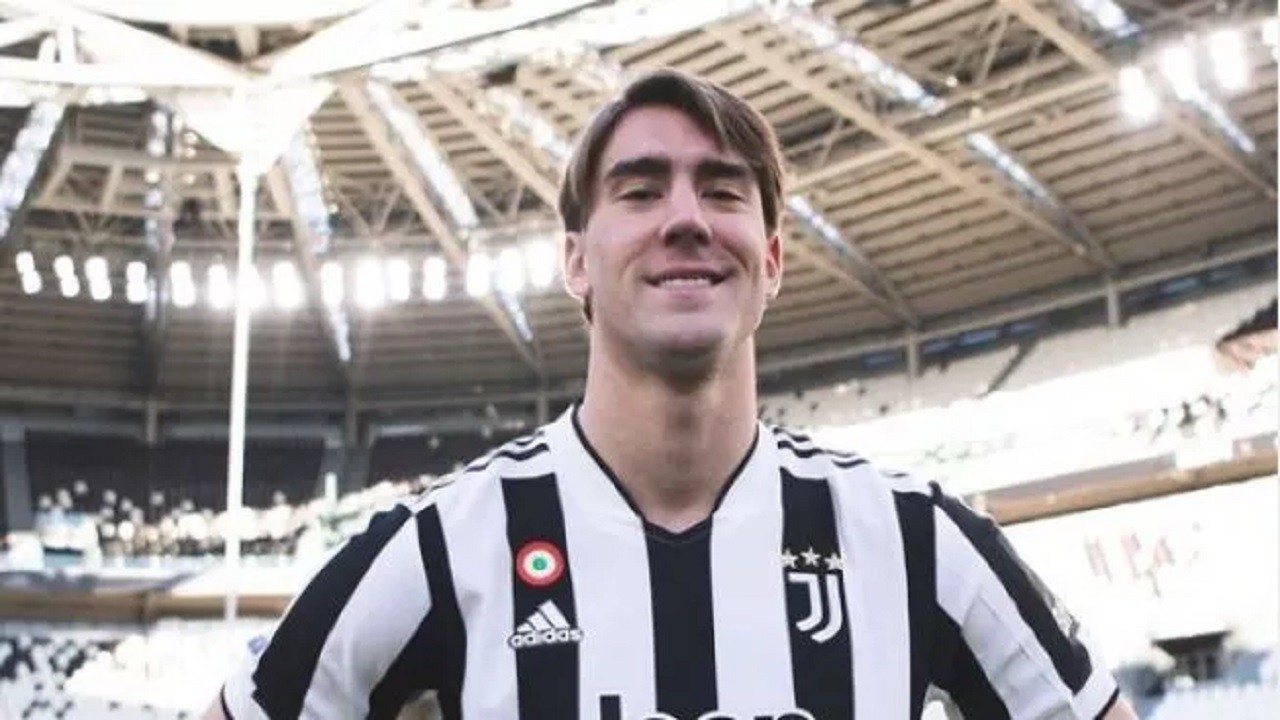Juventus Dilanda Dilema: Masa Depan Dusan Vlahovic Tergantung Keputusan Manajemen