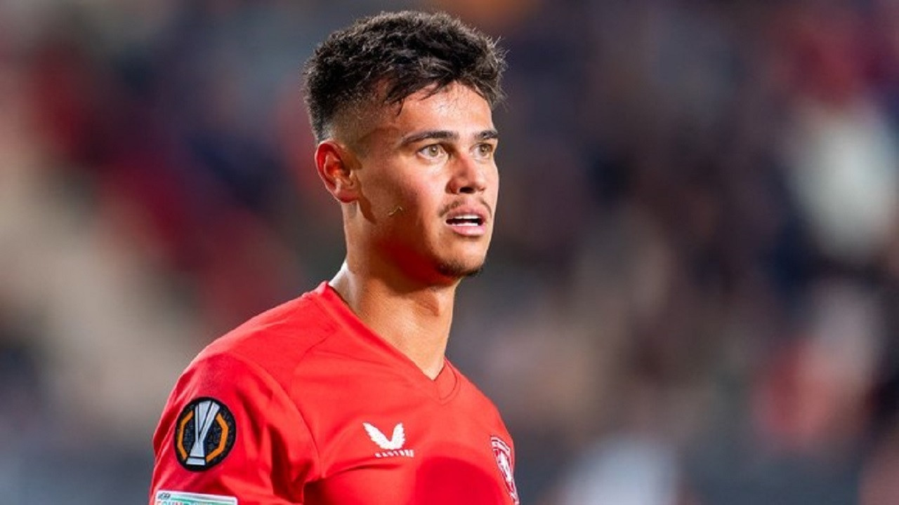 Mees Hilgers Lenyap dari Skuat FC Twente, Shin Tae-yong Berpotensi Kehilangan Pilar Penting?