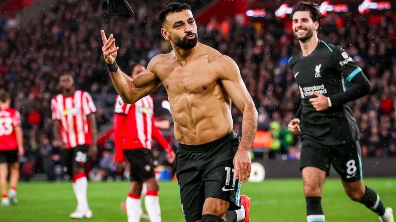 Liverpool Harus Pasang Mo Salah Jadi Penyerang Tengah Jika Ingin Bungkam Manchester City