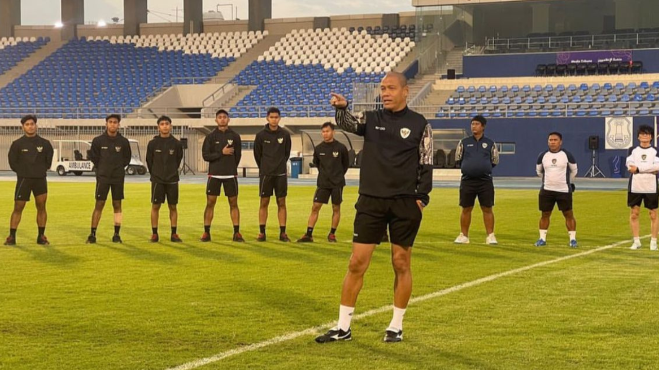 Perasaan ‘Campur Aduk’ Nova Arianto Bawa Timnas Indonesia Lolos Final Piala Asia U-17 2025