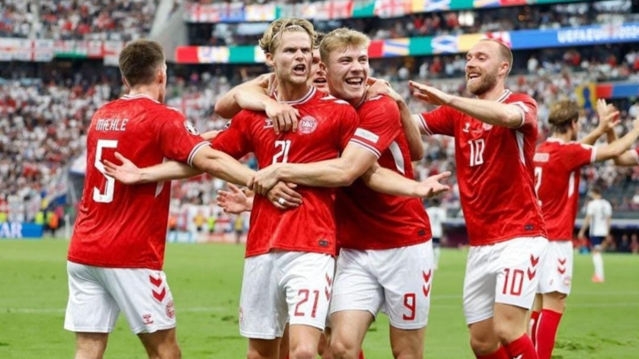 Manchester United ‘Ompong’ di Lini Depan, Pakar Sebut Pemain Asal Denmark Ini Bisa Jadi Kunci Kebangkitan