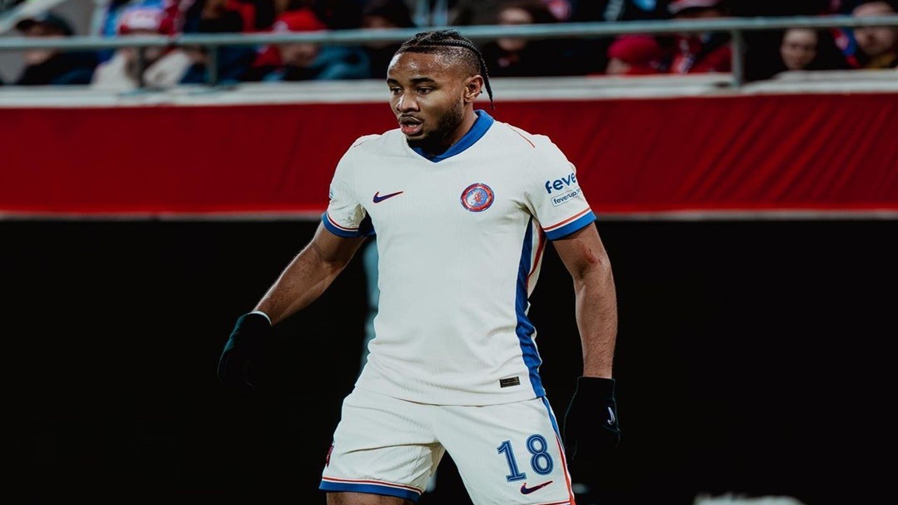 Barcelona Ditawari Kesempatan Merekrut Penyerang Chelsea Christopher Nkunku 