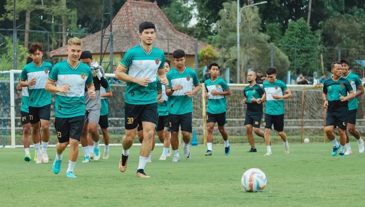 Jadwal Liga 1: Semen Padang vs PSS Sleman, Elang Jawa Bawa 20 Pemain Hadapi Kabau Sirah