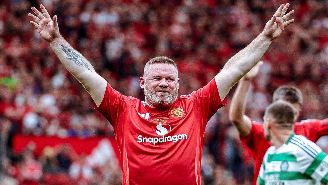 Wayne Rooney Balik ke Old Trafford, Cetak Gol Memukau di Laga Amal Manchester United Legends vs Celtic