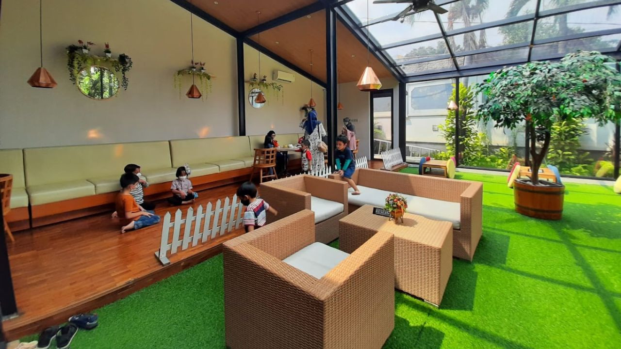 15 Tempat Nongkrong di Margonda Depok yang Hits & Instagramable 2025