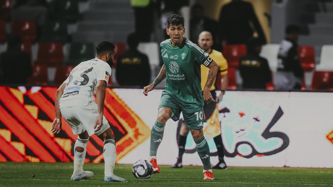Hasil Al Ettifaq vs Al Ahli di Liga Super Arab Saudi - Roberto Firmino Menangkan Tim Tamu