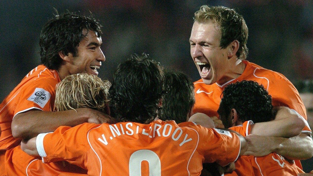 Sejarah Bola Hari Ini, Generasi Emas Terakhir Belanda Sapu Bersih Poin Kualifikasi Piala Dunia 2006