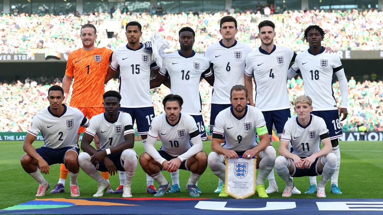 Hasil Rep Irlandia vs Inggris di UEFA Nations League - Debut Manis Lee Carsley Berkat Rice-Grealish