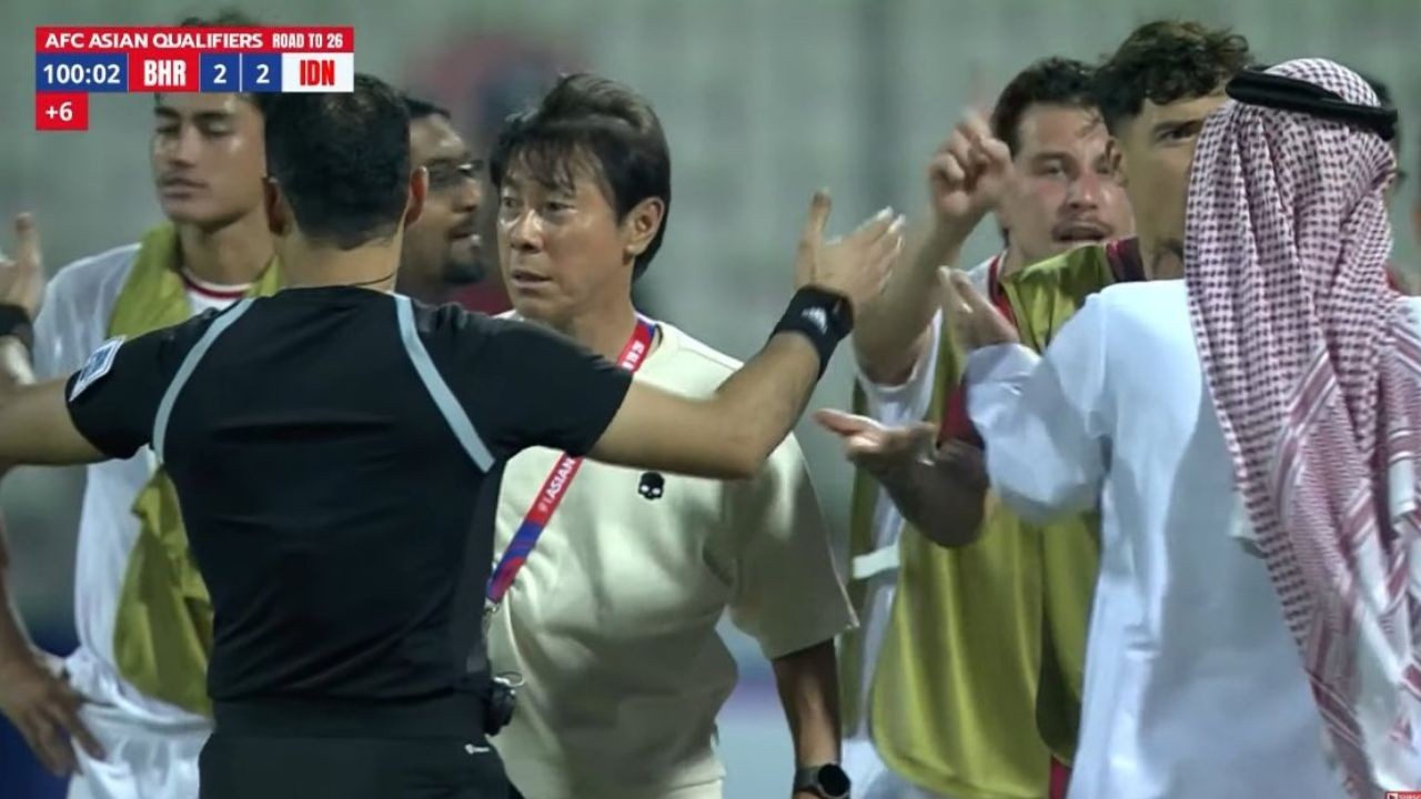 FIFA Didesak Tindak Tegas Wasit Ahmed Al Kaf usai Rugikan Timnas Indonesia, Tagar #AFCMafia Trending!