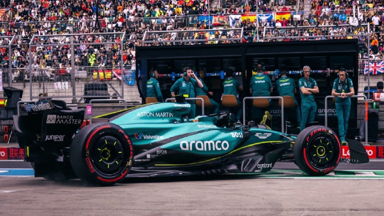 Mantap! Aston Martin Resmi Bermitra dengan PUMA Sebagai Sponsor Utama Musim Depan