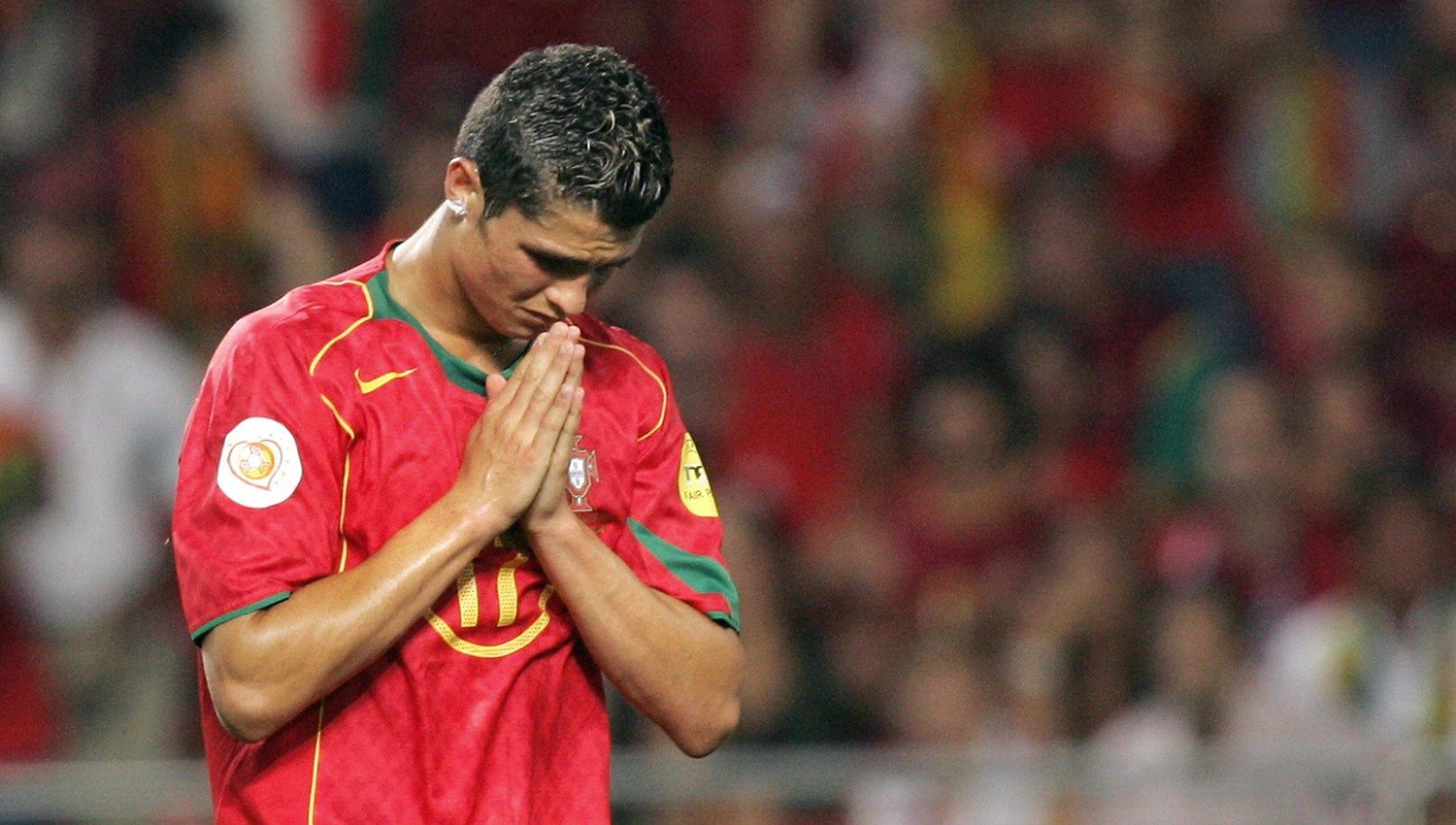 Kupas Sejarah Piala Eropa, Debut Manis-Pahit Cristiano Ronaldo di Euro 2004