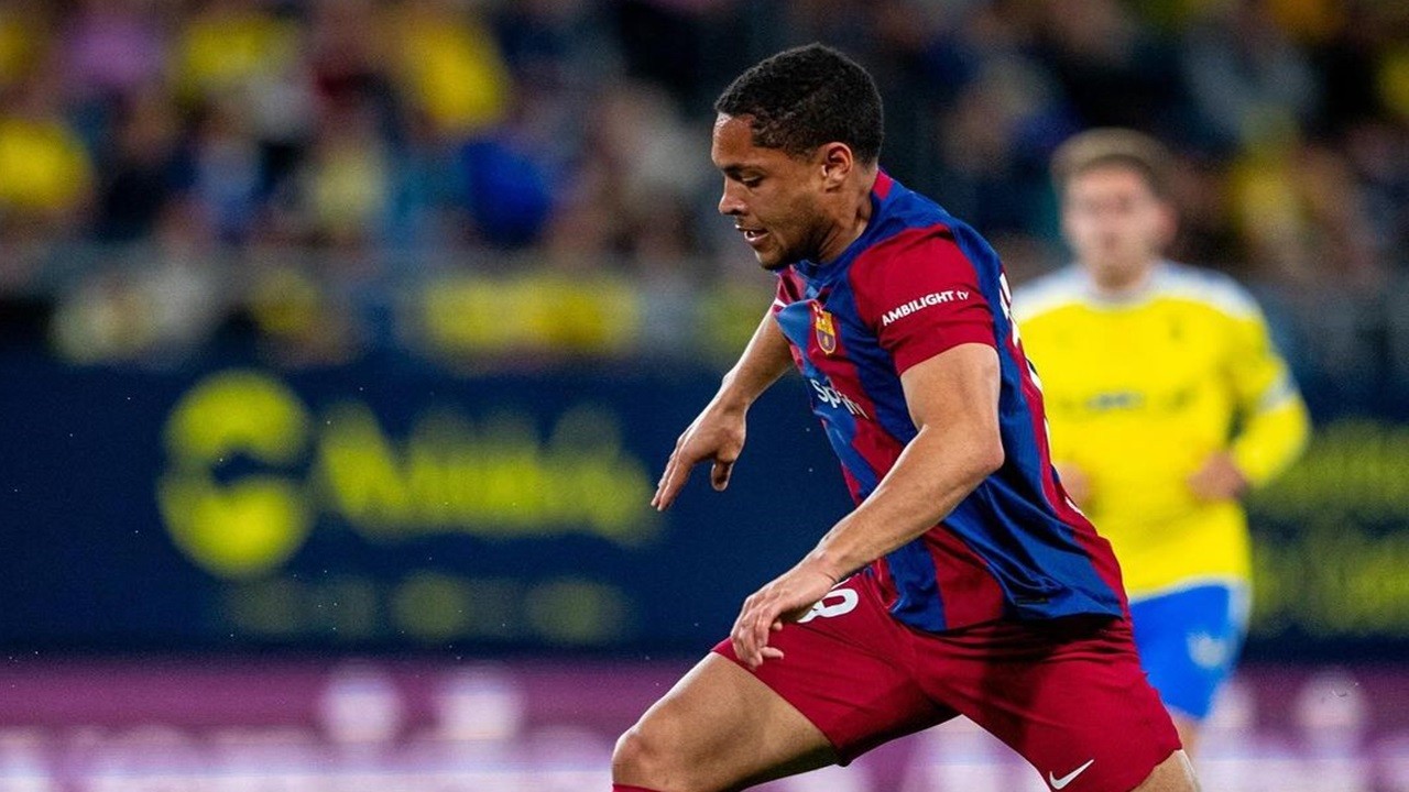 Vitor Roque Dikritik Legenda Barcelona, Romario: Tak Ada Gunanya Memberi Nasihat!