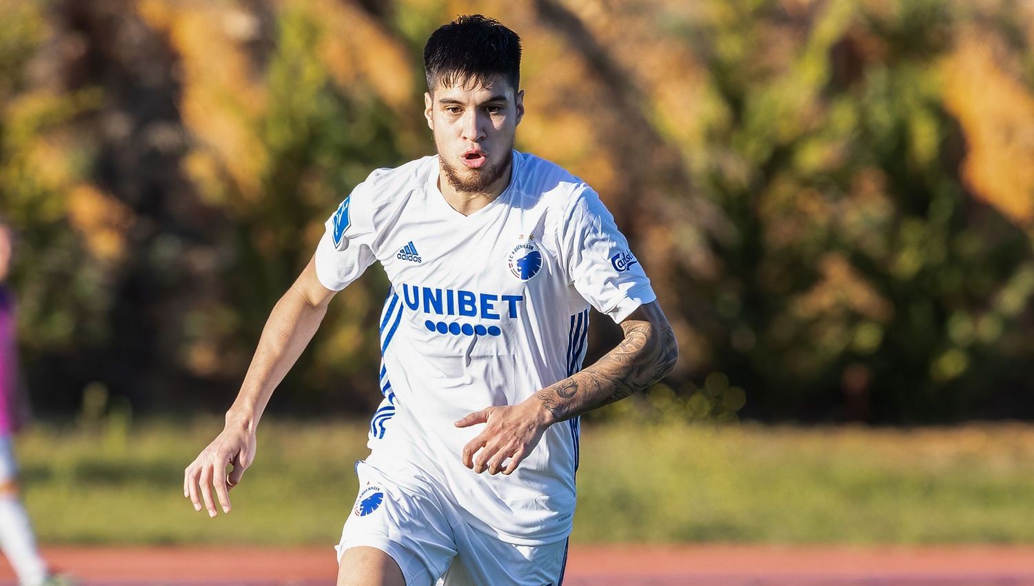 Kevin Diks, Pemain Berdarah Indonesia yang Bakal Direkrut Como 1907