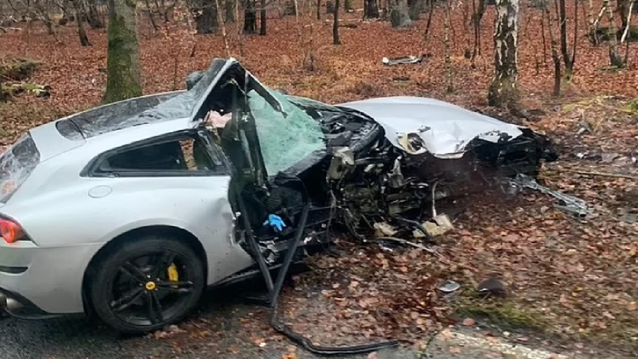 Michail Antonio Kecelakaan Mobil, Mantan Istri Langsung Jenguk ke Rumah Sakit