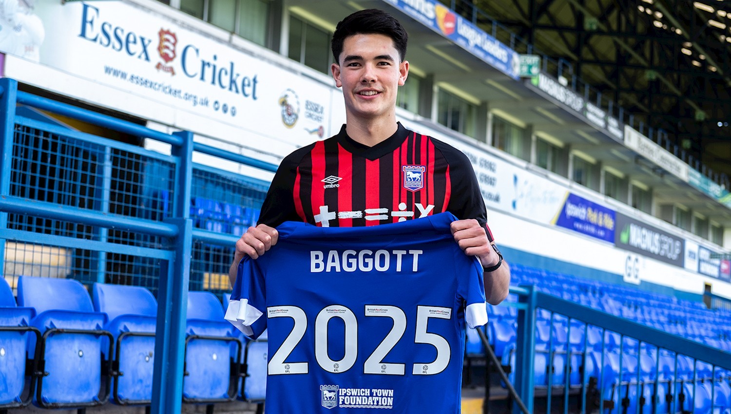 Resmi! Elkan Baggott Dipinjamkan Ipswich Town ke Blackpool Selama Setahun