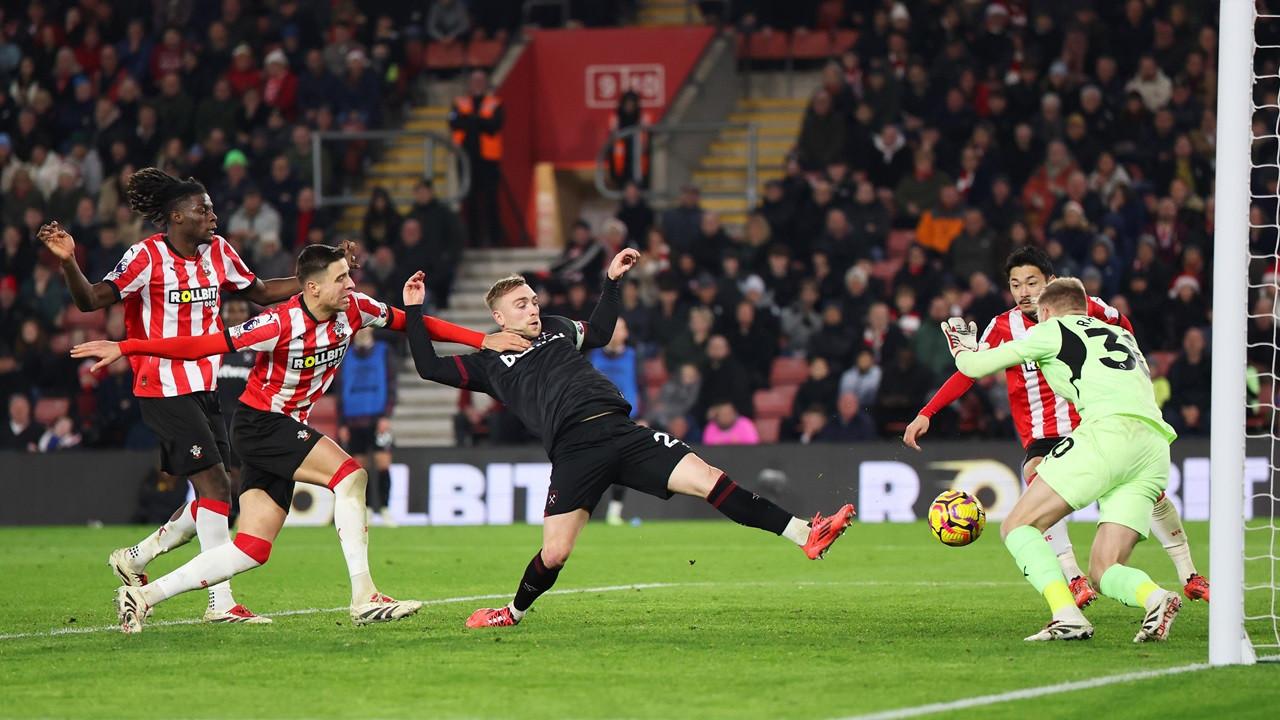 Hasil Southampton vs West Ham di Liga Inggris - Kemenangan yang Dibayar Mahal Cedera Lukasz Fabianski