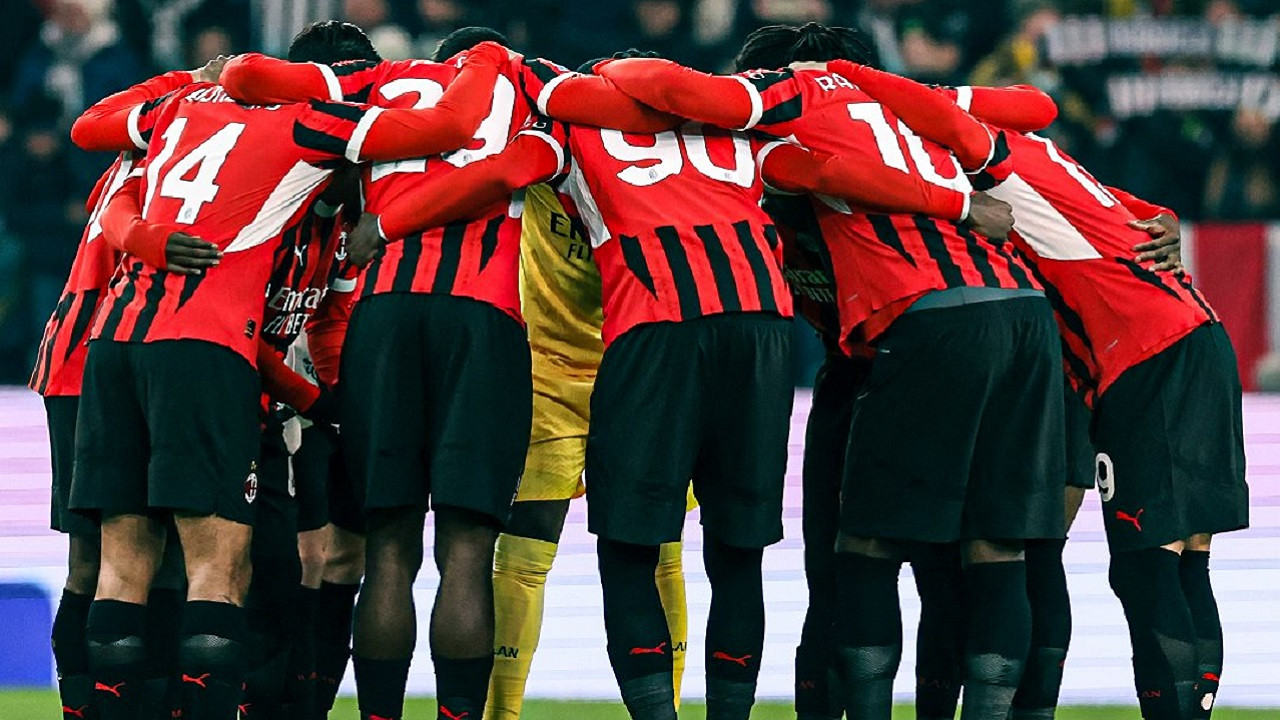 Susunan Pemain AC Milan vs Verona di Liga Italia 2024/25