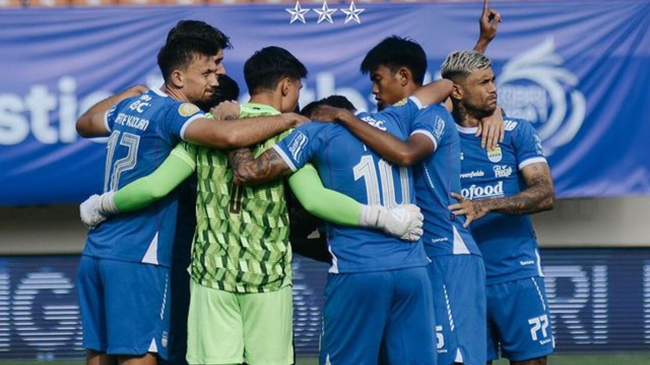 Susunan Pemain Persik vs Persib Bandung di Liga 1 2024-25: Marc Klok Masih Absen