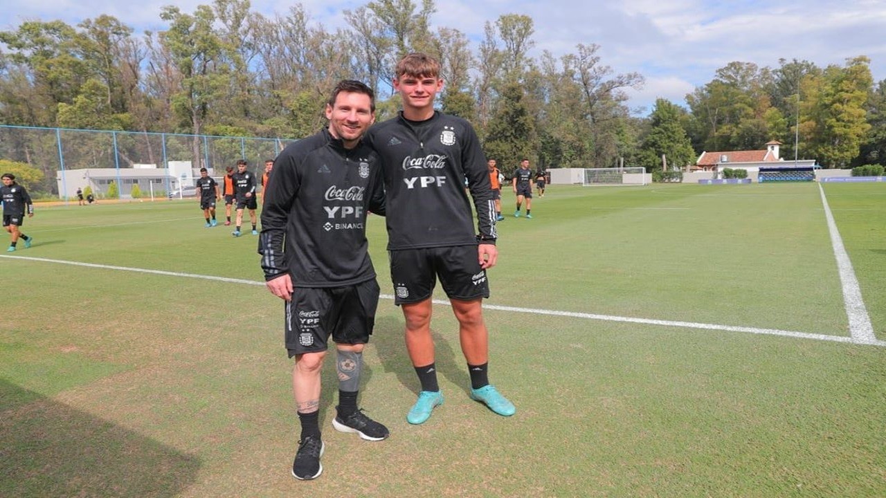 Lionel Messi Puji Habis Nico Paz Bintang Baru Como: Ini Gila!