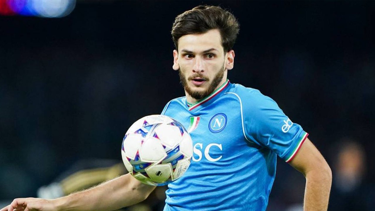 Manchester United Kirim Tim Pemandu Bakat Pantau 2 Pilar Napoli Kvaratskhelia dan Buongiorno