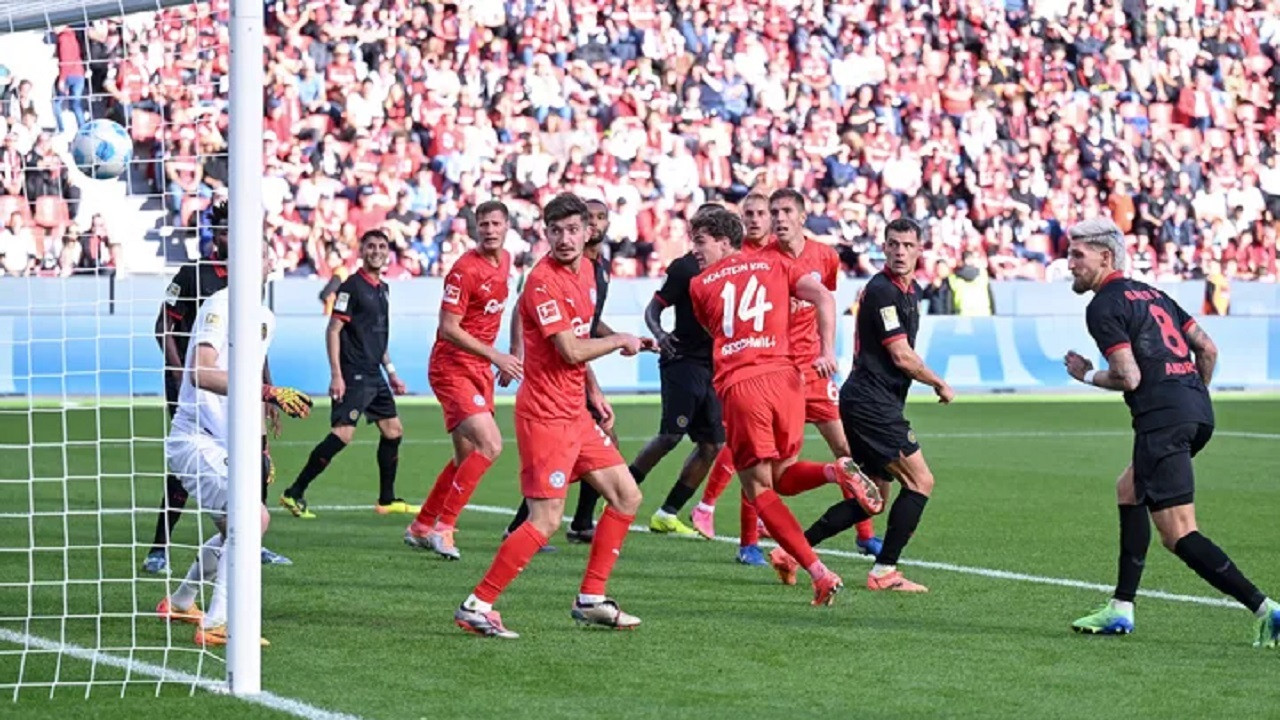 Tempat Menonton Holstein Kiel vs Bayer Leverkusen di Liga Jerman 2024/25