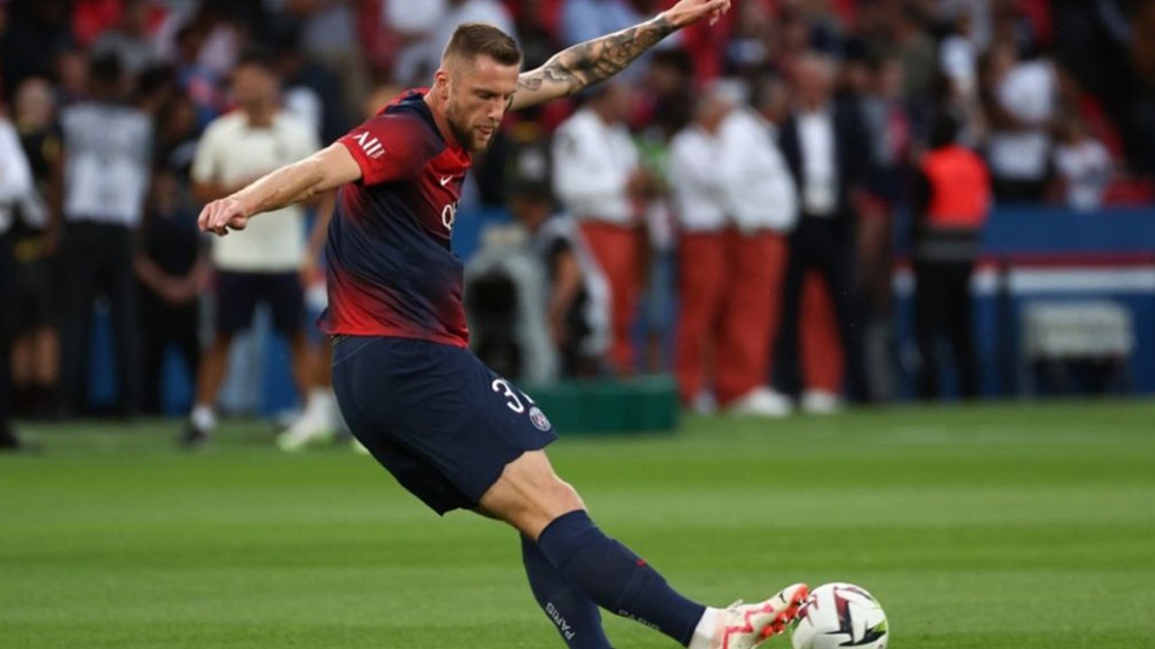 Pasti Dilepas PSG, Juventus dan Napoli Pertimbangkan Rekrut Milan Skriniar